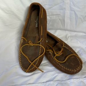 Minnetonka | Men’s | Size 11 | Double Bottom Softsole